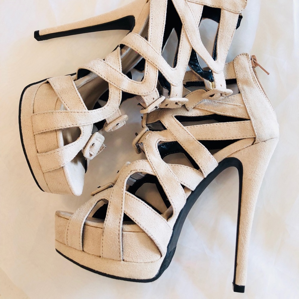 Platform Heels nude color